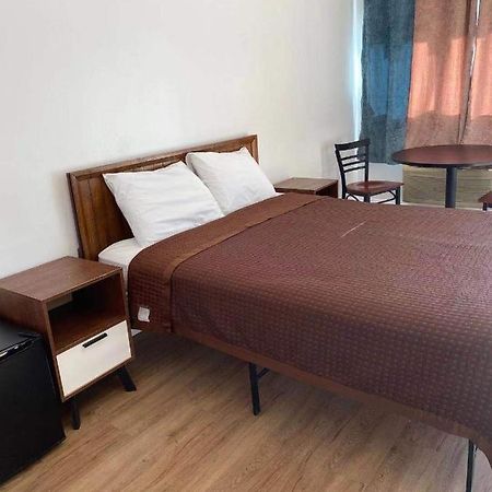 Village Motel Ellenville Εξωτερικό φωτογραφία