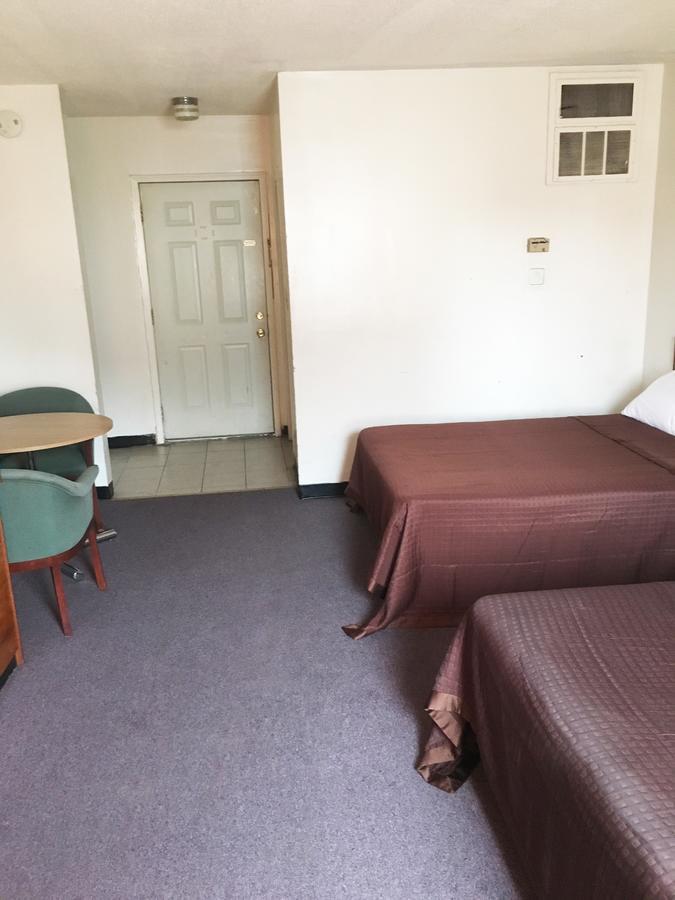 Village Motel Ellenville Εξωτερικό φωτογραφία