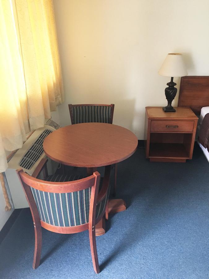 Village Motel Ellenville Εξωτερικό φωτογραφία